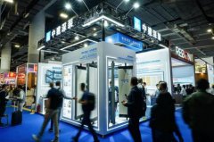 从搭载健康监测系统的电动分智能办公椅